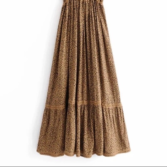 Leopard Bohemian Maxi Dress RESTOCKED🎉 - Picture 10 of 13
